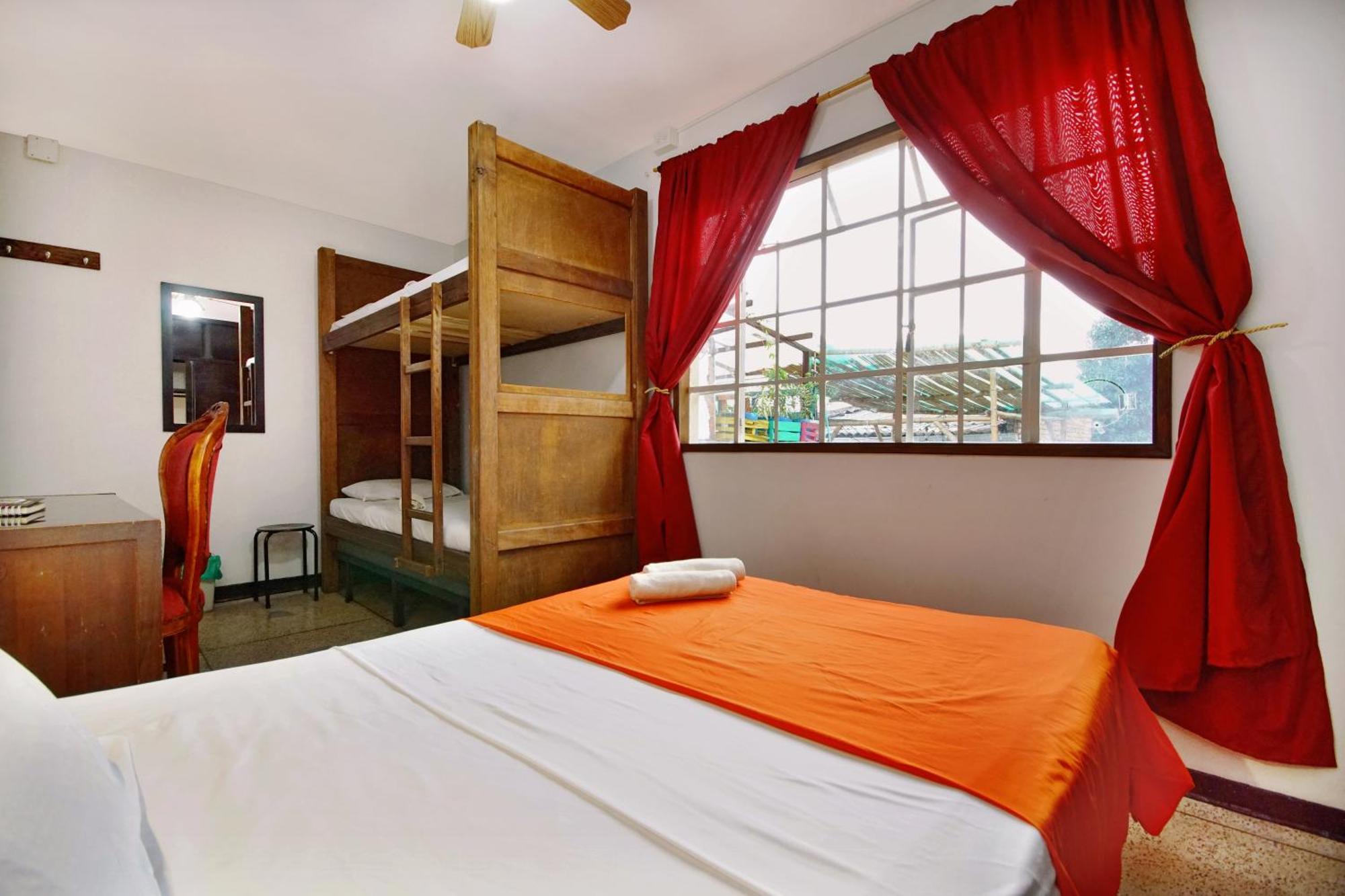Ding-Dong Hostel Cali Exteriér fotografie
