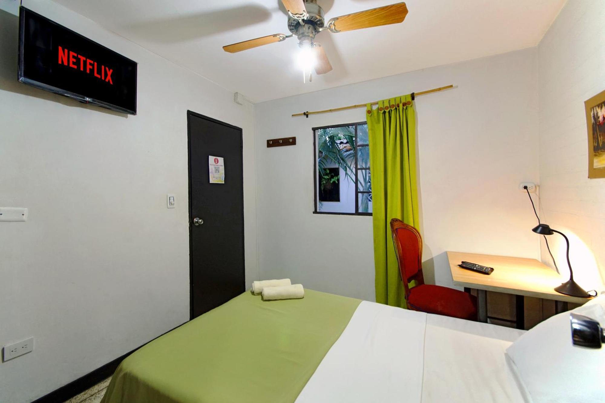 Ding-Dong Hostel Cali Exteriér fotografie